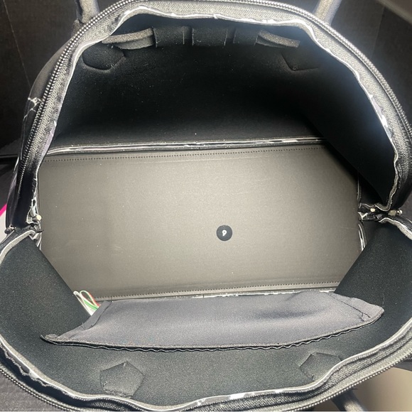 BNWT Princess Maxi Handbag Made in Italy RAINPROOF GREAT GIFT! BEAUTIFUL! - Picture 12 of 15